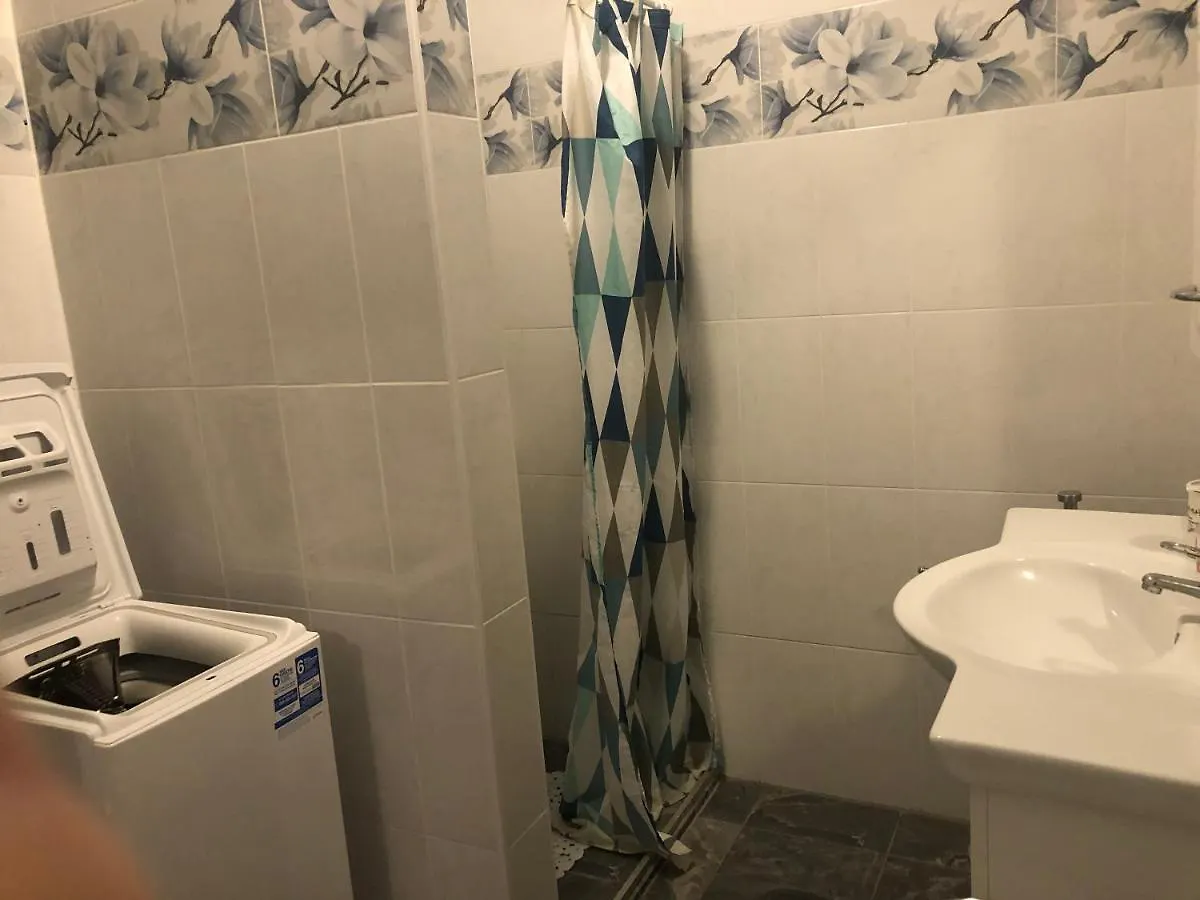 Spacious Apartment Close To The Sea In Split Area Kastela